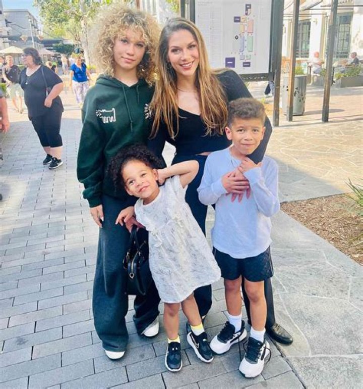 Allison Holker & Her Kids Celebrate Easter As A Family 4 Months After tWitch’s Death