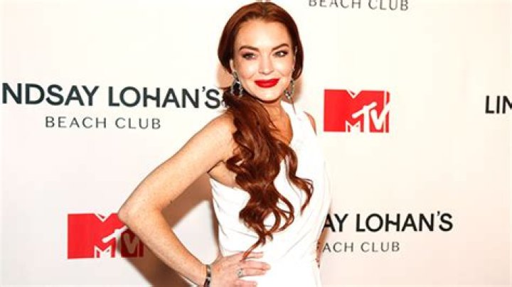 Andy Cohen On If Lindsay Lohan Is Joining ‘Real Housewives Of Dubai’ – Hollywood Life