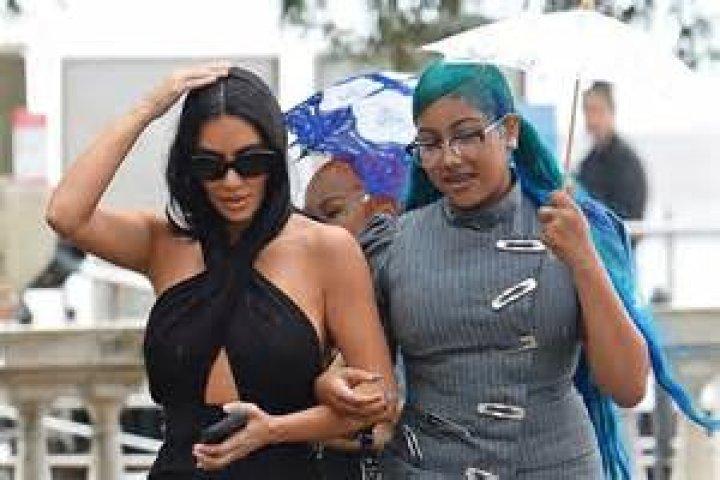 [VIDEO] Teyana Taylor Twerking at Kanye West’s Pop-Up Show To ‘Fade’ — Watch – Hollywood Life
